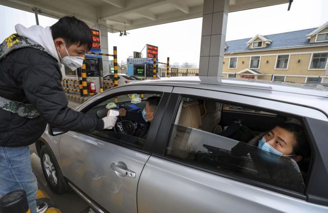 Auto-companies-struggle-as-China-locks-down