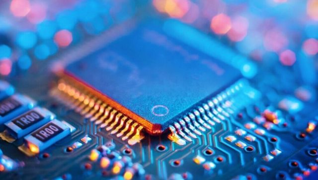 chip-min Automakers chip storage.