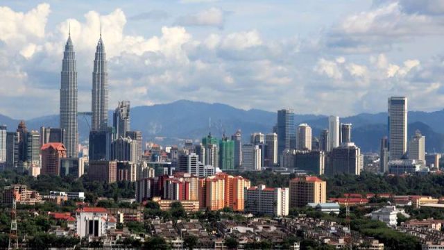 Malaysia’s Economic outlook-min Malaysia’s Economic outlook improves but challenges remain