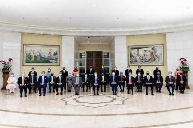 mly king-min Malaysia's king to meet political leaders as search for new PM begins