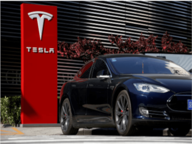 tesla-min U.S. OPENS PROBE INTO TESLA'S AUTOPILOT OVER EMERGENCY VEHICLE CRASHES