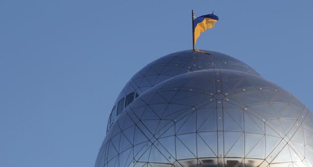 EU and UK hit Russia with wider sanction EU and UK hit Russia with wider sanctions that target luxury