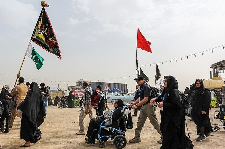 Minibus Collision Kills 18 Shia Pilgrims in Iraq