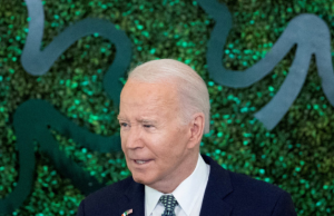 Biden urges Congress to end impasse and send aid to Israel and Ukraine