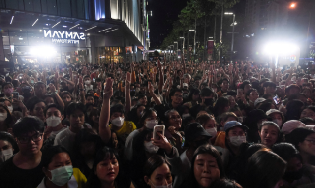 Thailand constitutional rewrite youth movements
