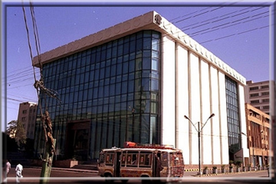 BCCI Collapses in 1991 Global Money Laundering Raid