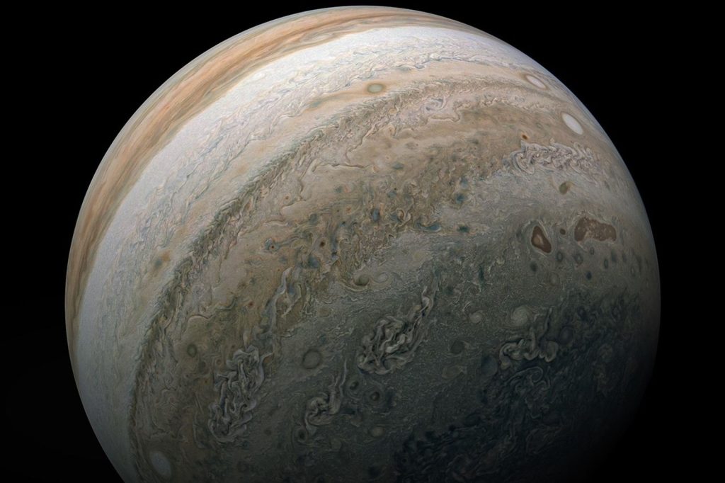 Pisces Horoscope June 30: Jupiter Brings Relief Through Experienced Connections