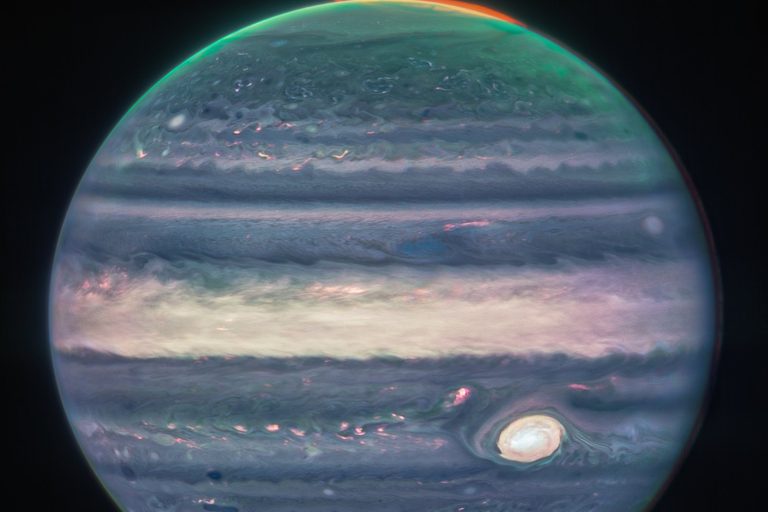 Jupiter’s alignment and Moon’s transit ease Pisces’ anxiety and improve workday