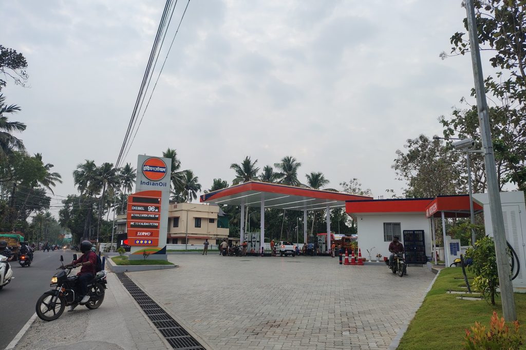 Petrol pump violence in Karnataka hits rural fuel stations
