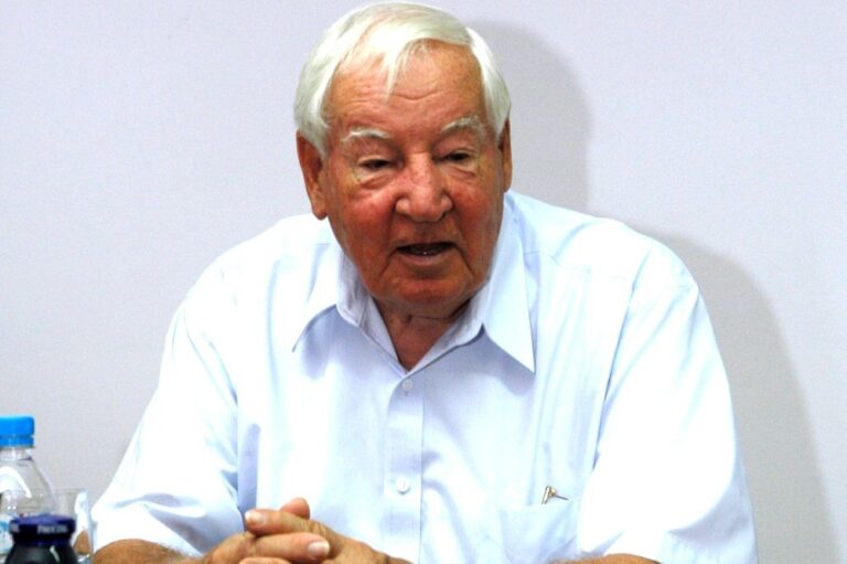 Boeing Engineer Joe Sutter Led 747 ‘Jumbo Jet’ Development