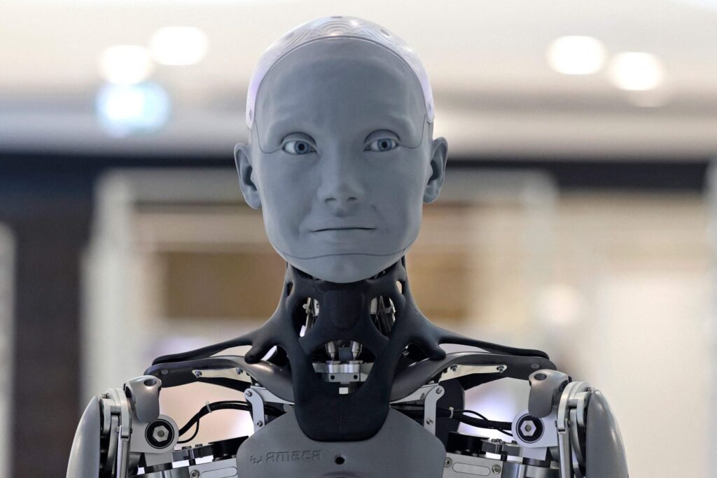 Robot