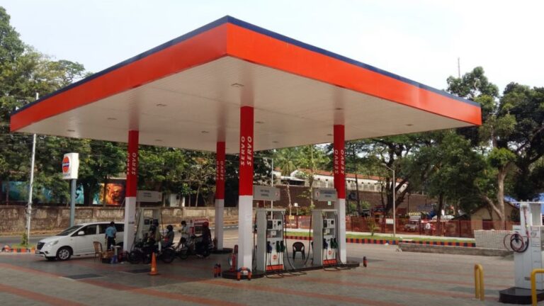 10-Rupee Petrol Pump Dispute in Karnataka Turns Fatal in Raichur