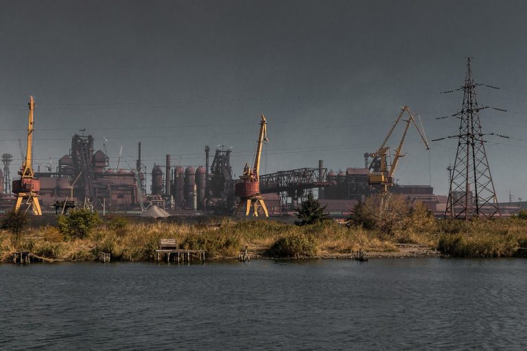 Mariupol Faces Critical Food Shortages Amid Siege and Infrastructure Destruction
